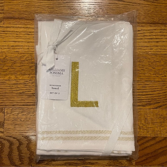 Williams Sonoma Set of Two Monogram Towels Letter ~ L - Picture 3 of 9